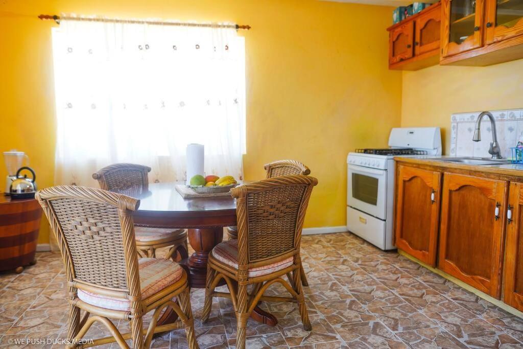 Apartament Belle View-Tulip Laborie Zewnętrze zdjęcie